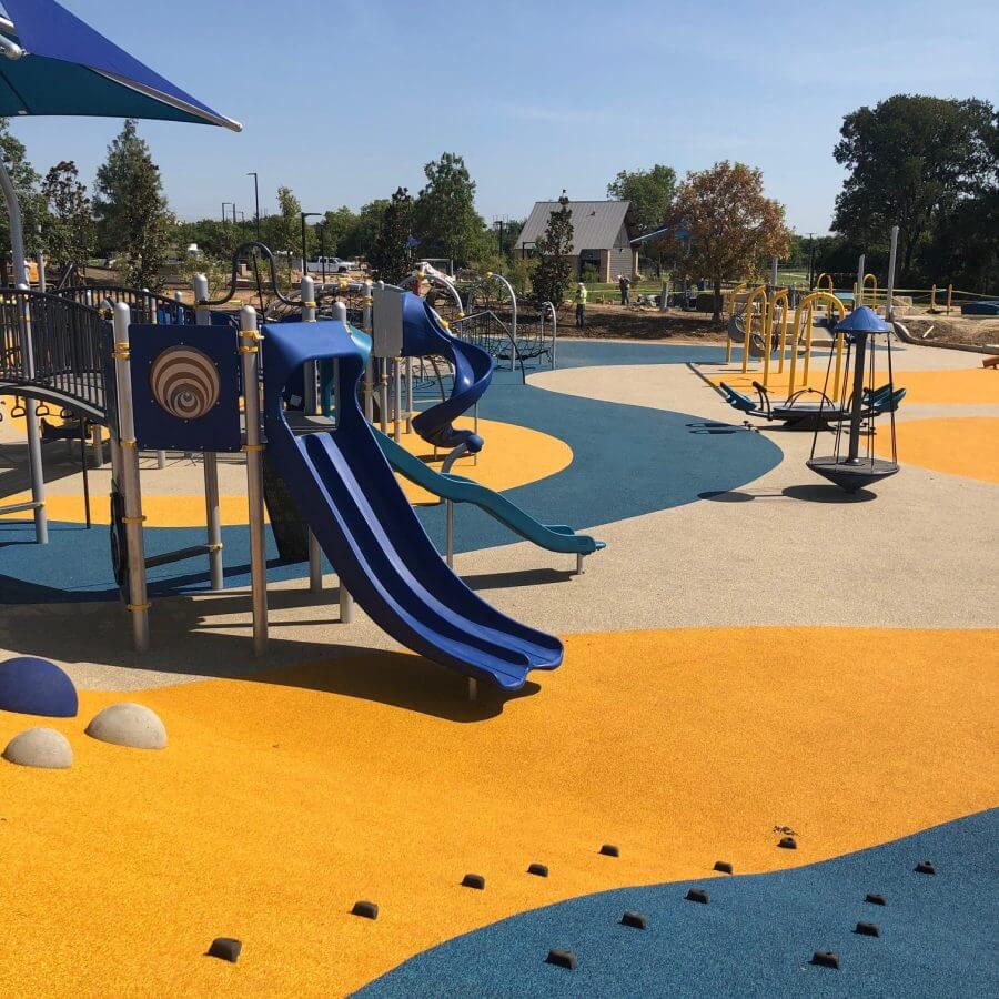 Alligator detail highlights Oakland Terrace Park-Florida